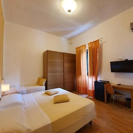 Raffaelli Angela Otel Forte dei Marmi