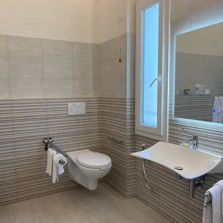 Raffaelli Angela 3* Forte dei Marmi