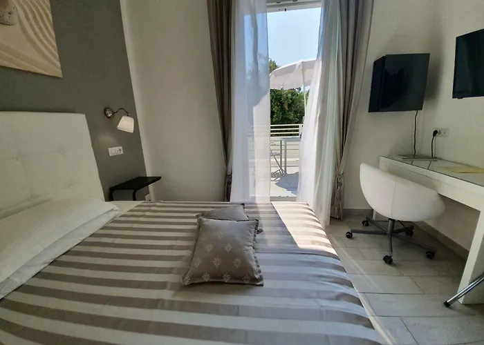 Raffaelli Angela Otel 3*
